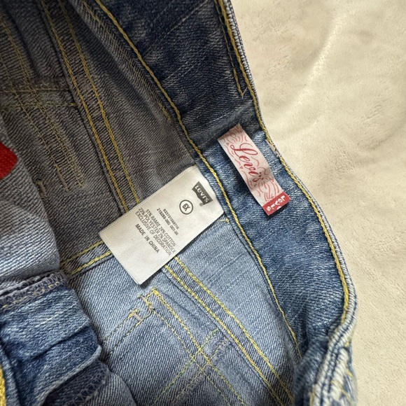 Levi's vintage Classic Blue Denim Jean shorts/capri - Picture 4 of 7